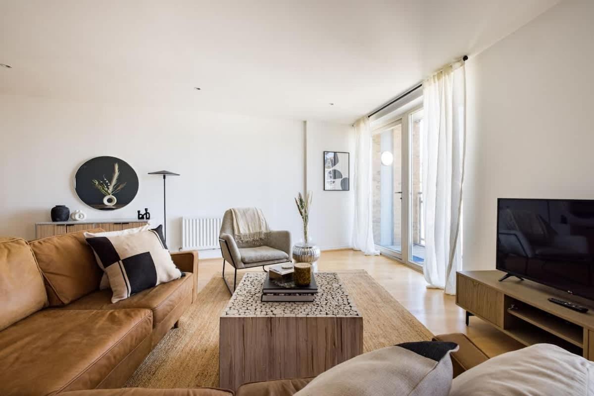 The Nine Elms Lane Arms - Stunning&bright 2bdr Flat *